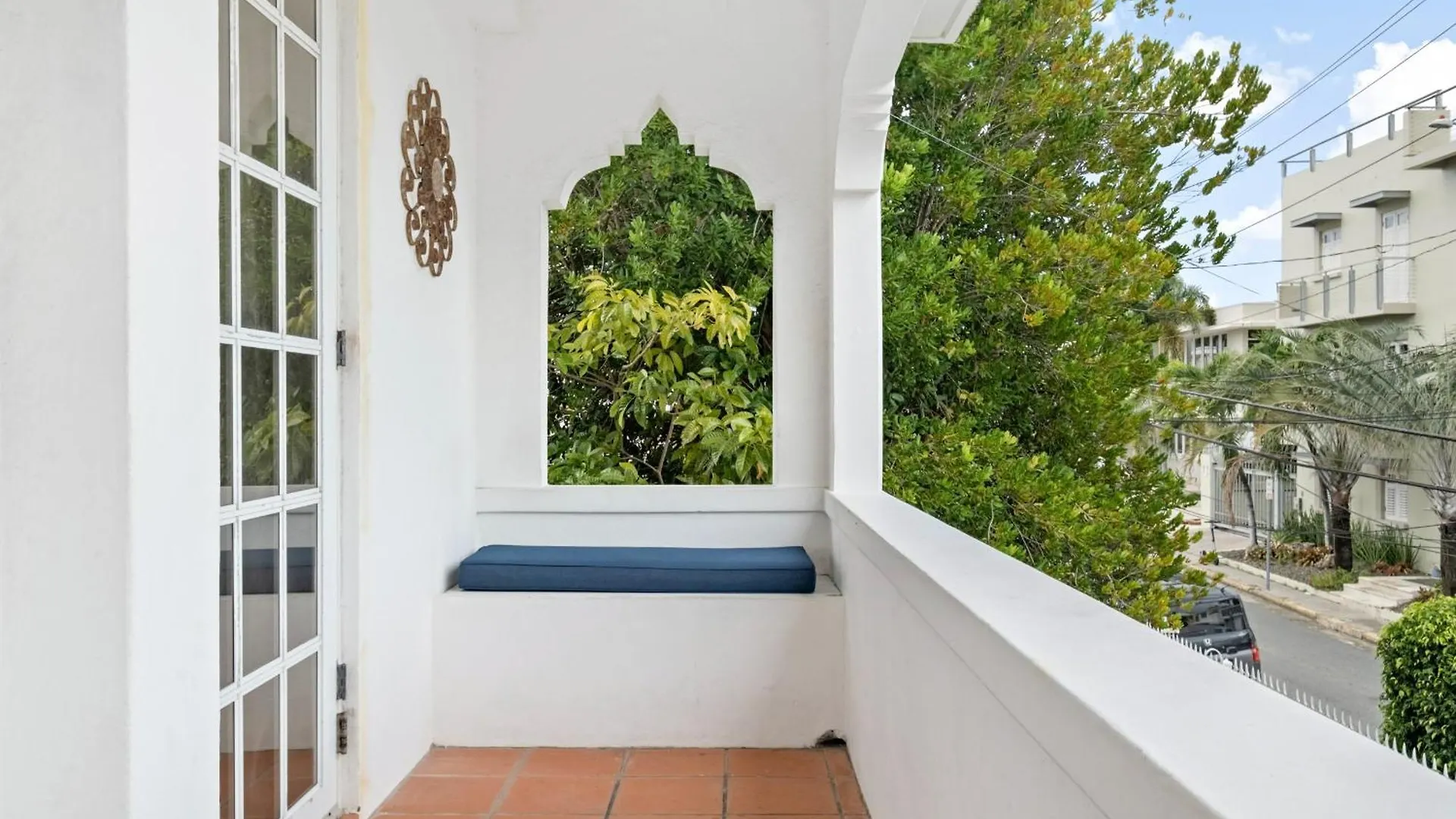 Breezy Beach Apt, Steps To The Sand! Full Ac Too - 18 Up San Juan Apartment