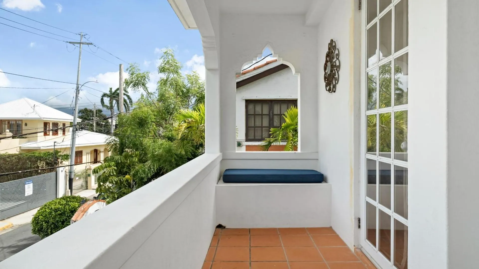 Breezy Beach Apt, Steps To The Sand! Full Ac Too - 18 Up contacts